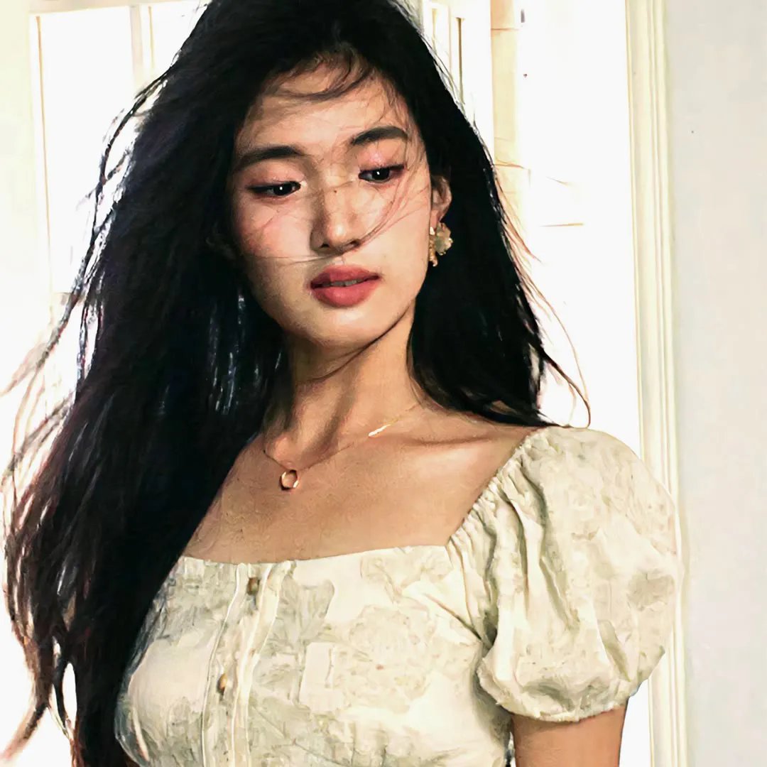 玉湖裸女